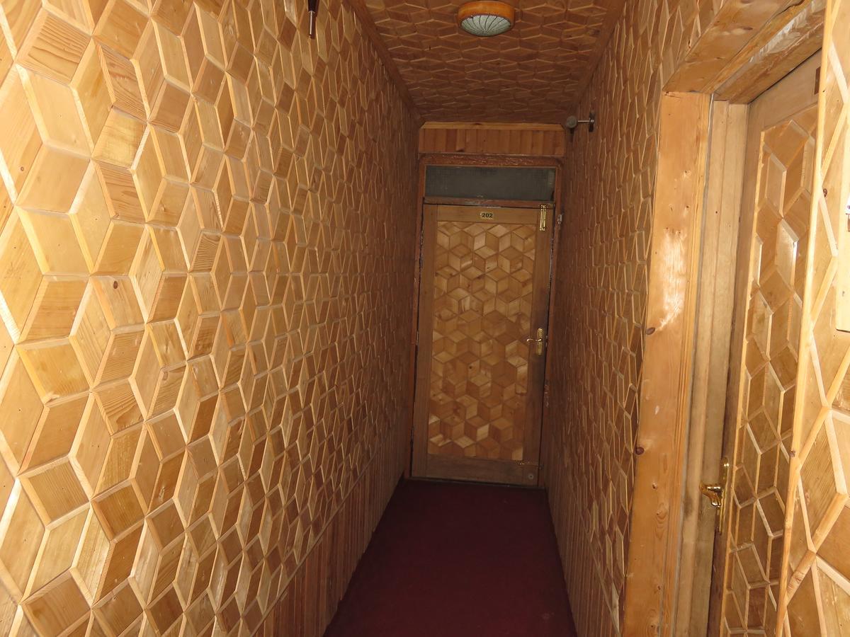 Butterfly Hotel Srinagar  Bagian luar foto